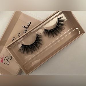 lash style ‘old school love’
